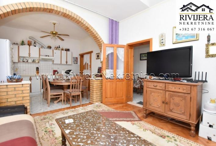 House for sale suitable for rent in Bijela