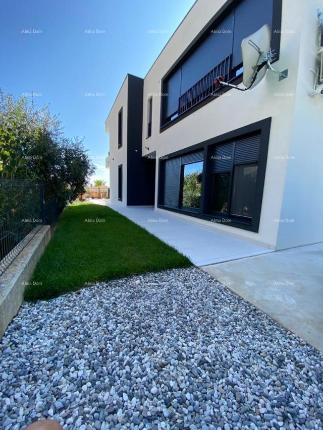 House A modern house for sale with a swimming pool, Medulin!