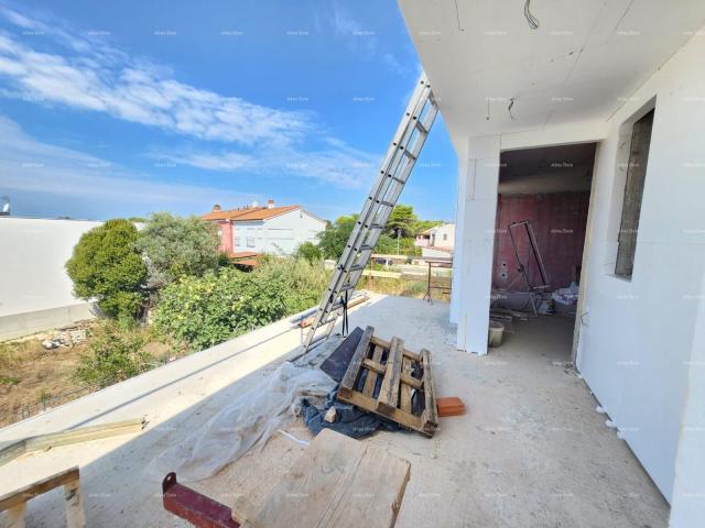 Kuća Fažana! Dvojna kuća s garažom u neposrednoj blizini mora i plaža!