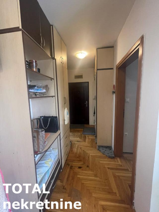 1. 5 Jednoiposoban stan NOVI SAD, 97850€