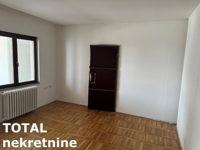 3. 5 Troiposoban stan NOVI SAD, 190550€