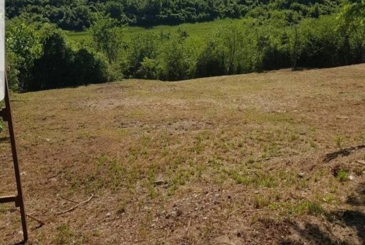 Odličan plac u okolini Inđije-2463m2!