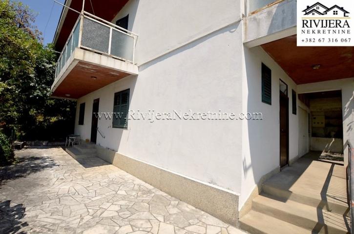 Family house with sea view in center Herceg Novi