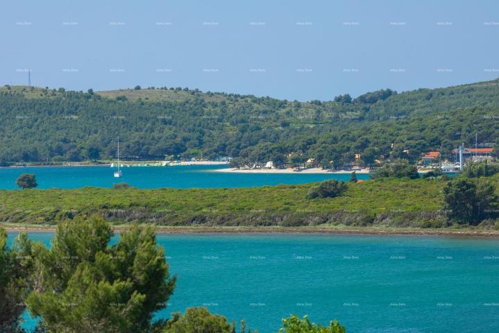 Kuća Prodajemo modernu kuću sa pogledom na more!