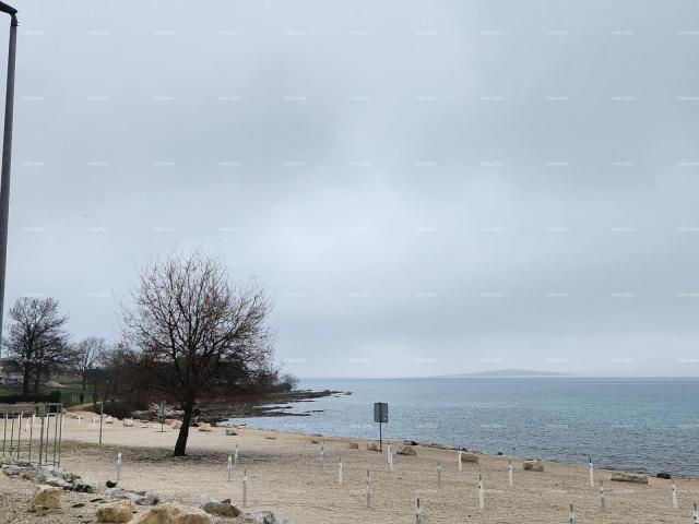 Haus Haus zum Verkauf in Medulin, 150 m vom Strand entfernt. Pošesi.