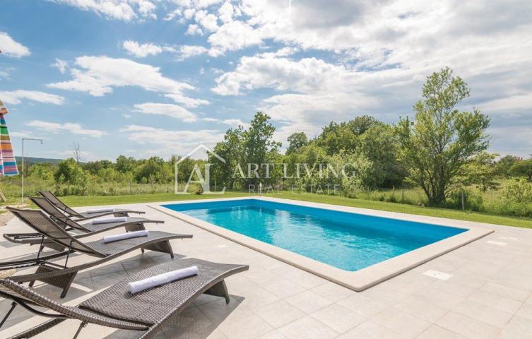 Istria, Labin, surroundings - an attractive house with a swimming pool in a quiet location surrounde