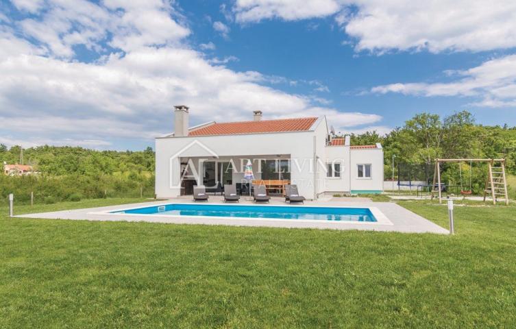 Istria, Labin, surroundings - an attractive house with a swimming pool in a quiet location surrounde