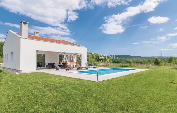 Istria, Labin, surroundings - an attractive house with a swimming pool in a quiet location surrounde