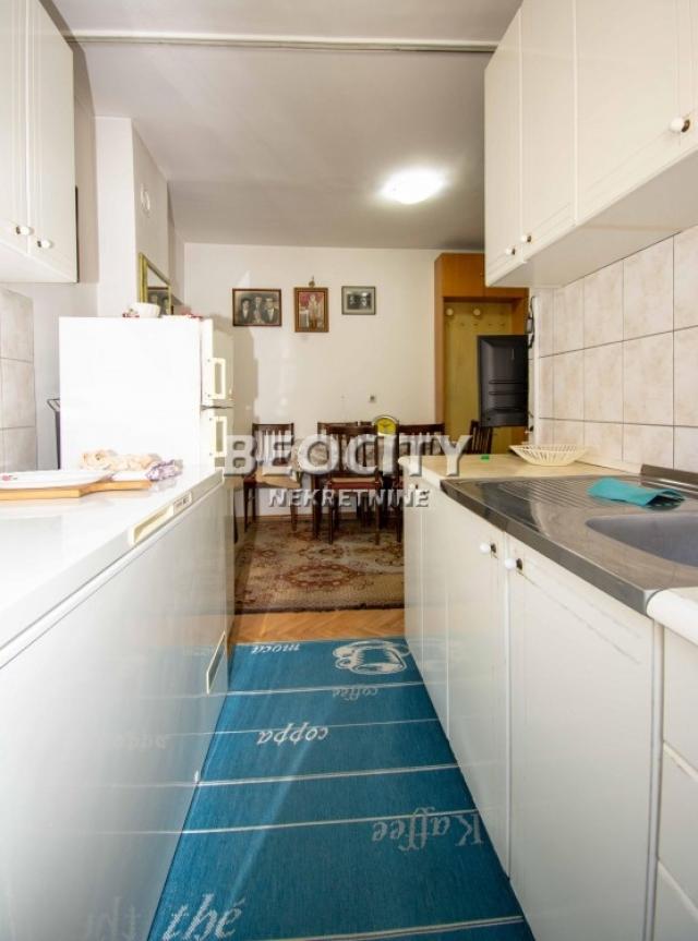 Zemun, Zemun polje, Mihajla Pupina, 2. 0, 53m2, 350EUR