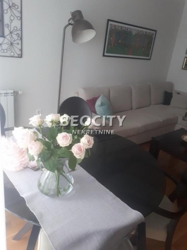 Novi Sad, Liman 3, Narodnog fronta, 2. 0, 56m2, 196000EUR