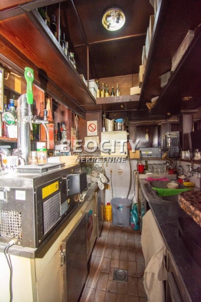 Voždovac, Darvinova pošta, Kumodraška , 4. 0, 210m2, 680000EUR