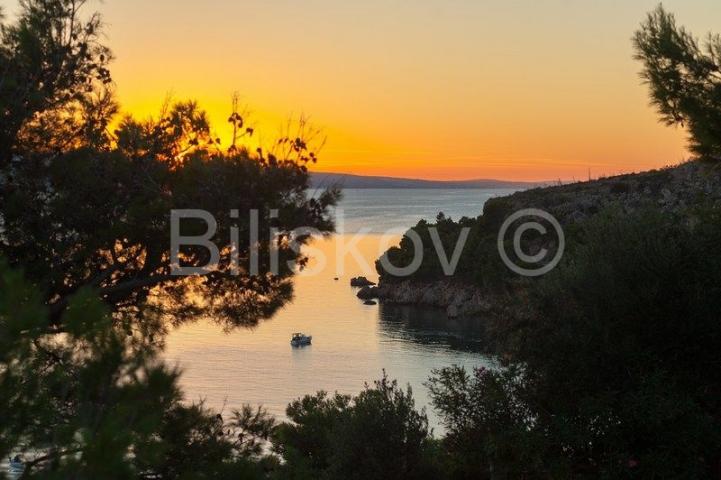 Medići, vila s bazenom i pogledom na more