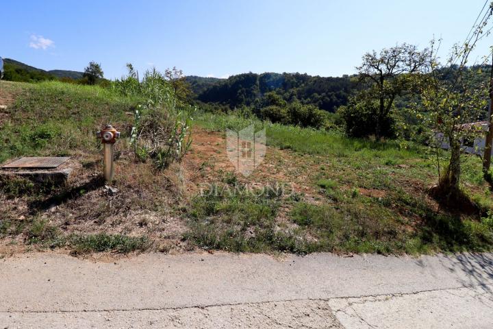 Zemljište Motovun, 800m2