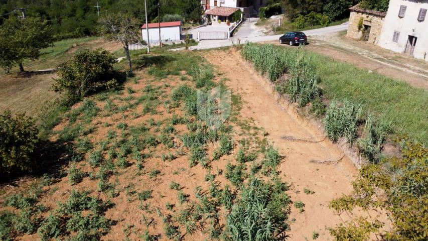 Grundstück Motovun, 800m2