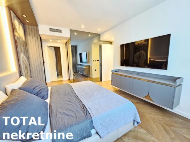 4 Četvorosoban stan NOVI SAD, 531380€