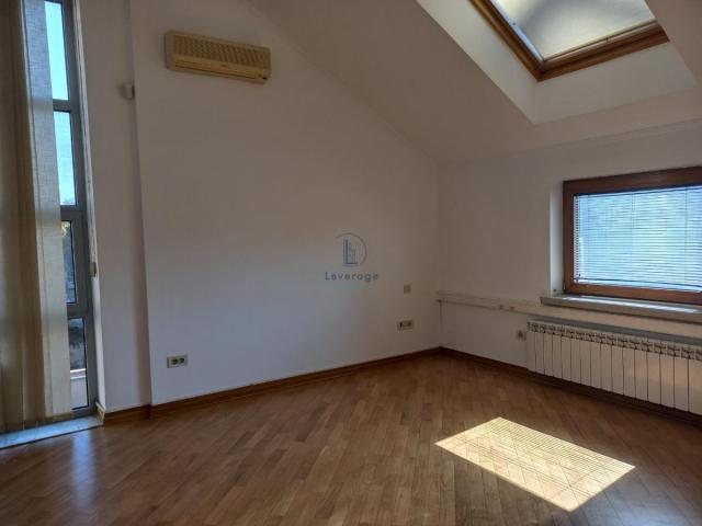 Poslovni prostor, Slavija, Makenzijeva, 160 m2