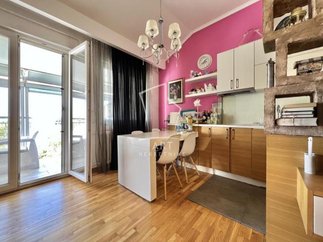 Novi Beograd, renoviran, mereno 75m2 ID#8726