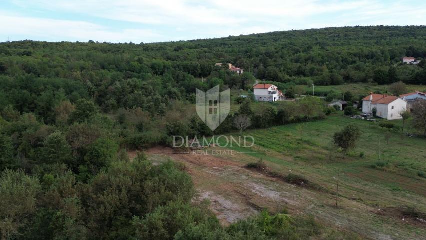 Labin okolica, građevinsko zemljište sa projektom