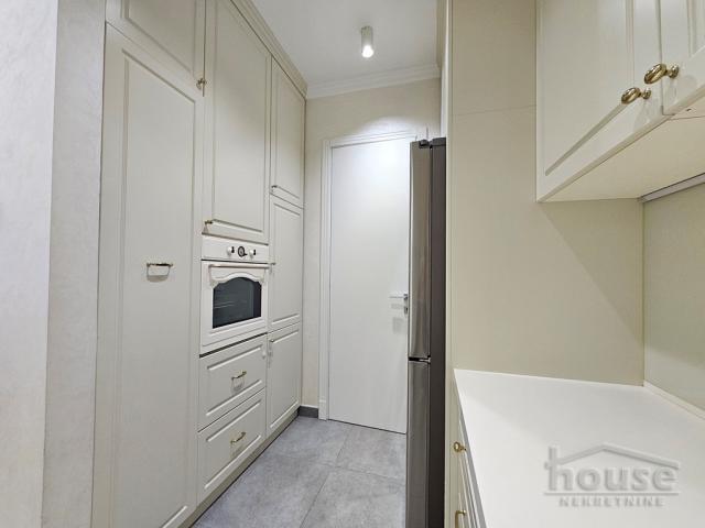 Izdavanje NOVI SAD, CENTAR, kv: 129, € 2500, ID: 9116609