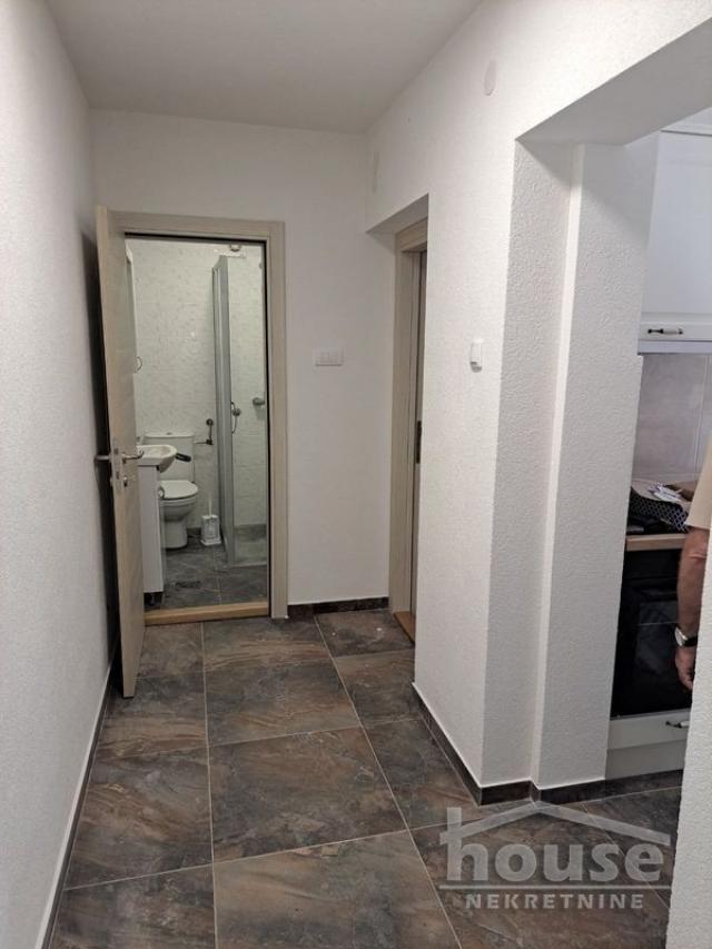 Izdavanje NOVI SAD, ROTKVARIJA, kv: 54, € 400, ID: 9116655