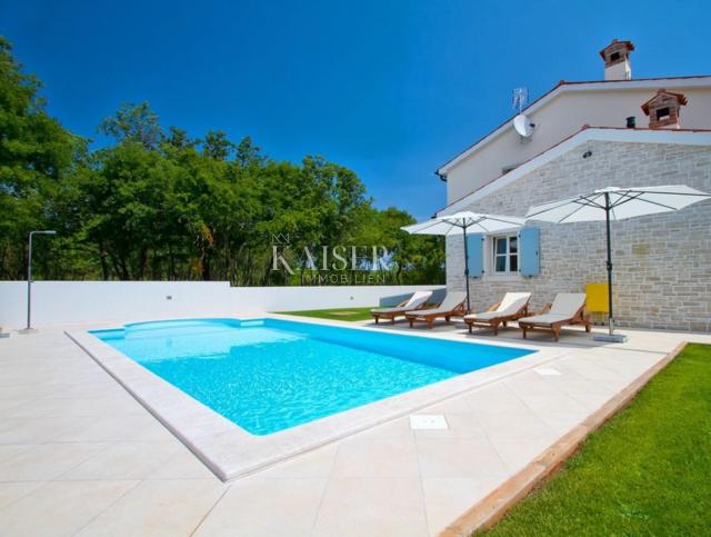 Istrien, Marčana - Villa mit Pool, 200m2