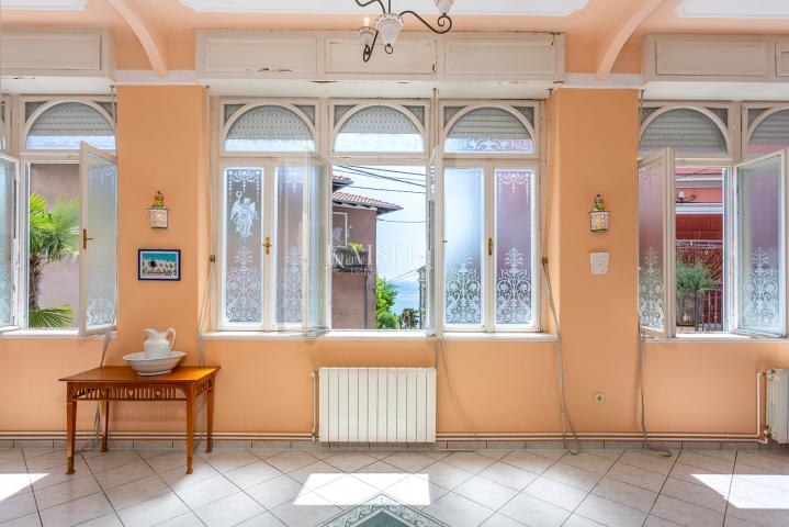 Opatija - villa floor 50 meters from the sea