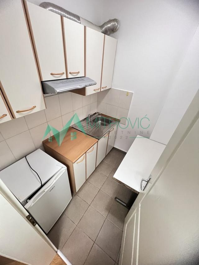 Novi Sad, Bulevar oslobođenja - Dvosoban stan - poslovni apartman 46 m2 