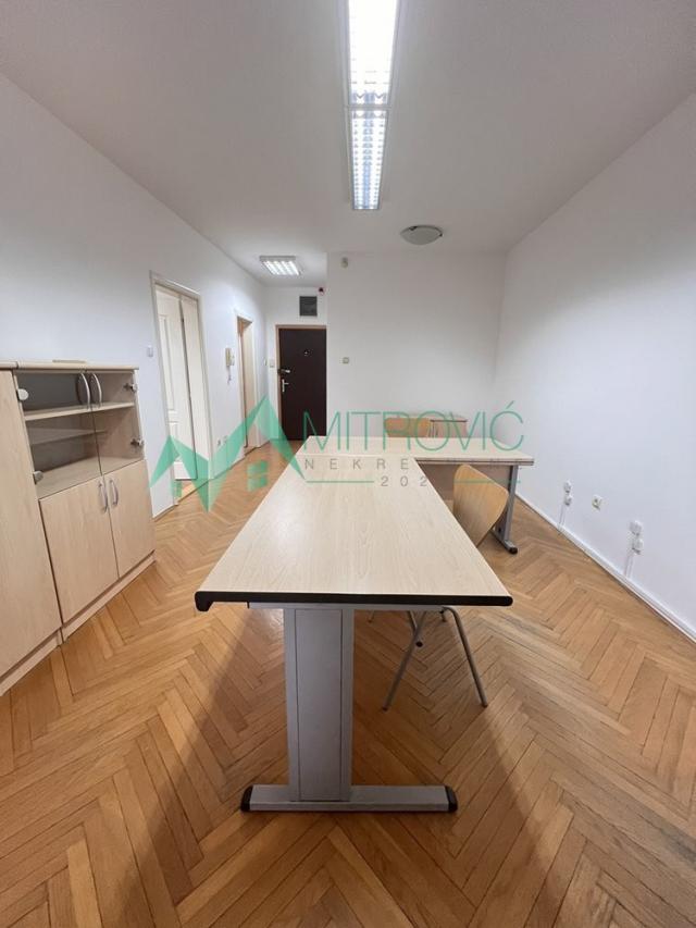 Novi Sad, Bulevar oslobođenja - Dvosoban stan - poslovni apartman 46 m2 