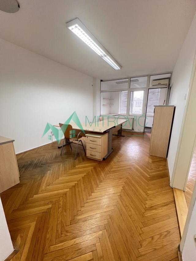 Novi Sad, Bulevar oslobođenja - Dvosoban stan - poslovni apartman 46 m2 