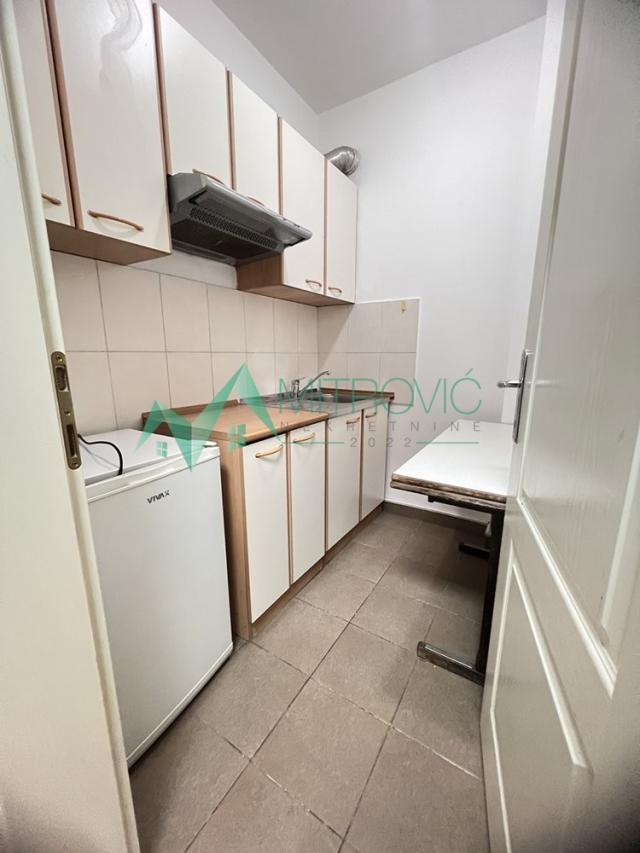 Novi Sad, Bulevar oslobođenja - Dvosoban stan - poslovni apartman 46 m2 