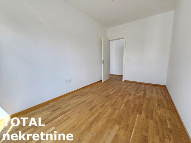 3 Trosoban stan NOVI SAD, 157500€