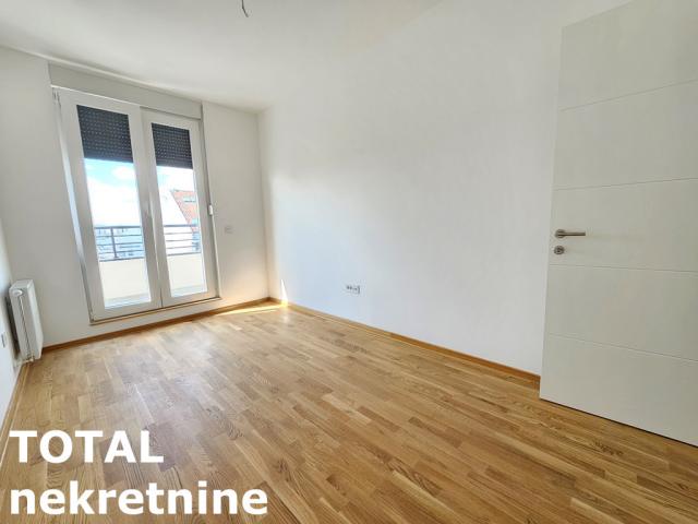 3 Trosoban stan NOVI SAD, 157500€