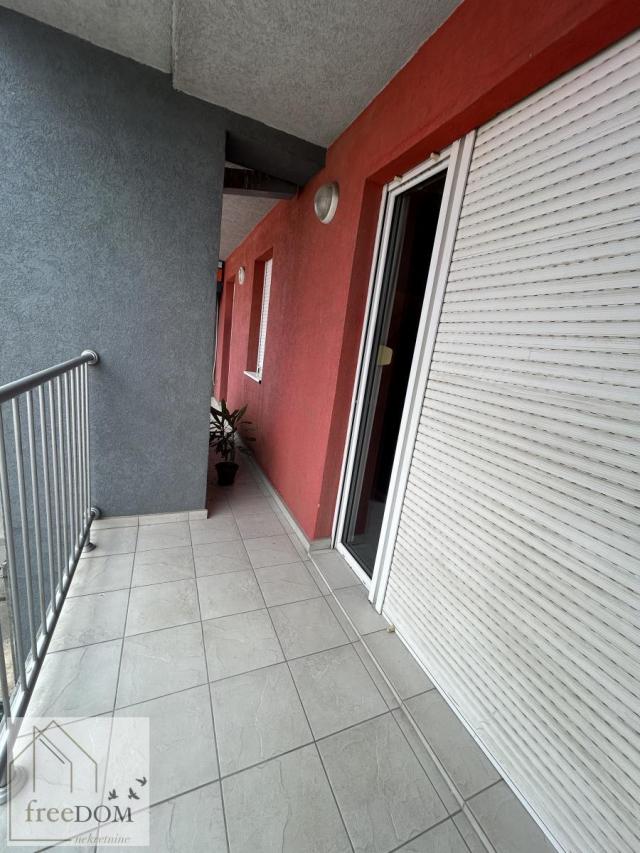 Odličan četvorosoban stan-duplex 107m2