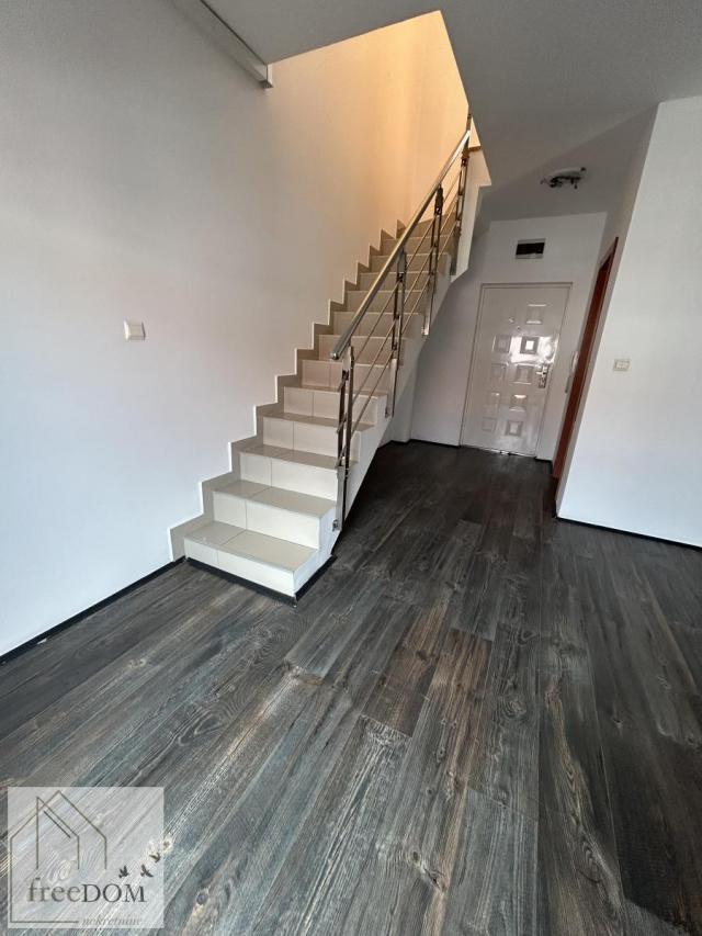 Odličan četvorosoban stan-duplex 107m2