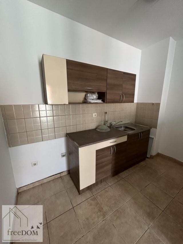 Odličan četvorosoban stan-duplex 107m2