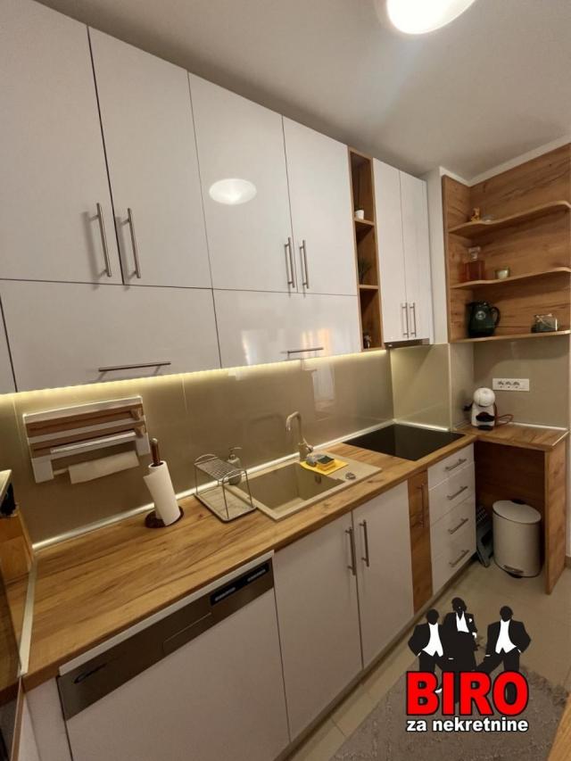 Luxuzan duplex na Novom Naselju