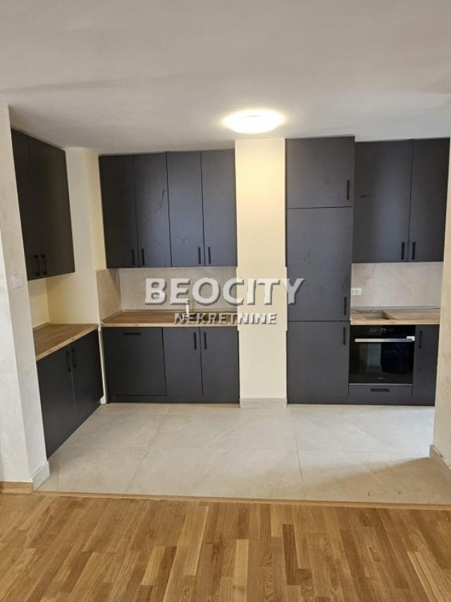 Voždovac, Banjica, Paunova, 3. 0, 86m2, 215000EUR