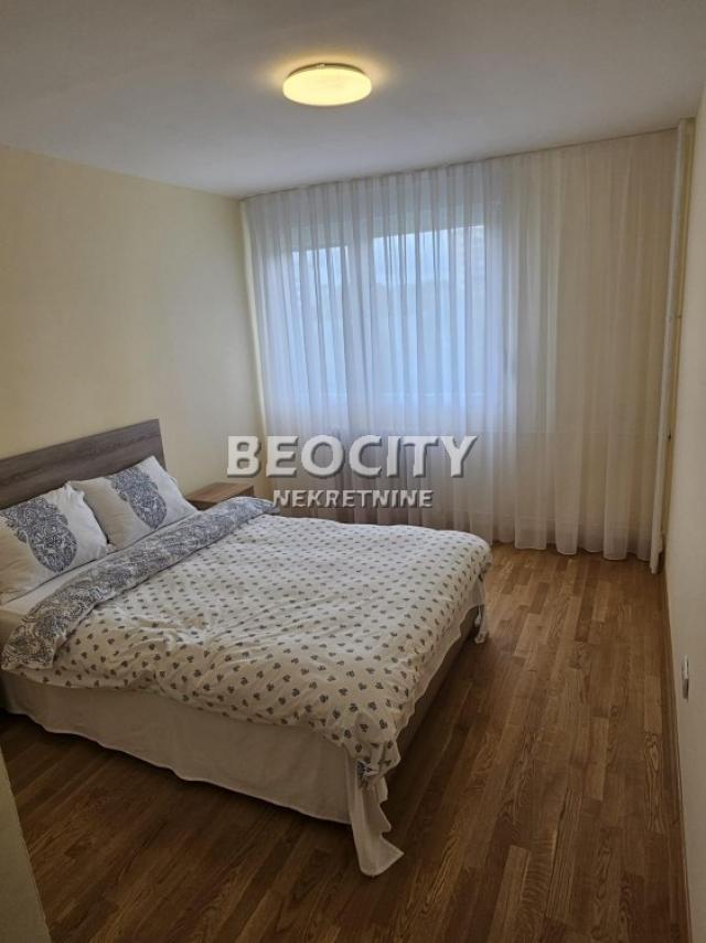 Voždovac, Banjica, Paunova, 3. 0, 86m2, 215000EUR