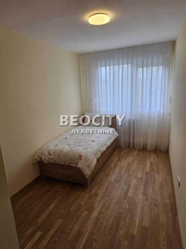 Voždovac, Banjica, Paunova, 3. 0, 86m2, 215000EUR