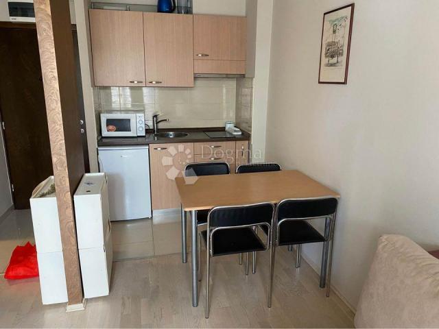 Kategoriziran apartman- Červar Porat!Prilika!