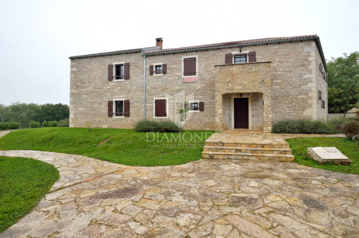 House Pazin - Okolica, 294m2