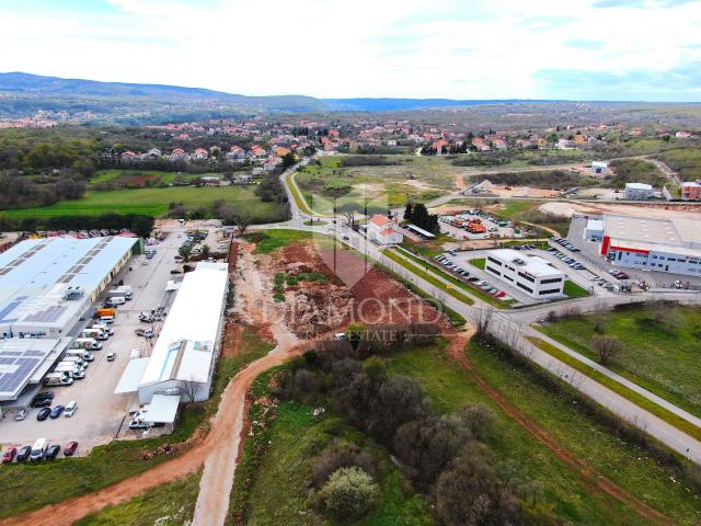 Land Labin, 8.602m2