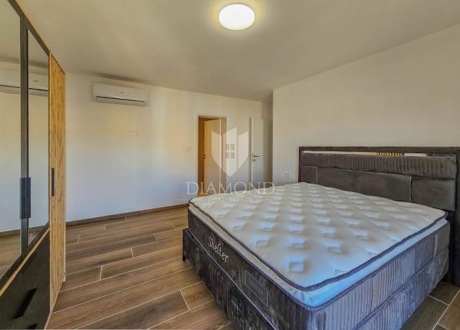 Wohnung Novigrad, 125,94m2