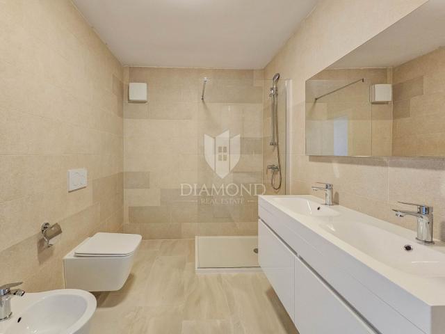 Wohnung Novigrad, 125,94m2