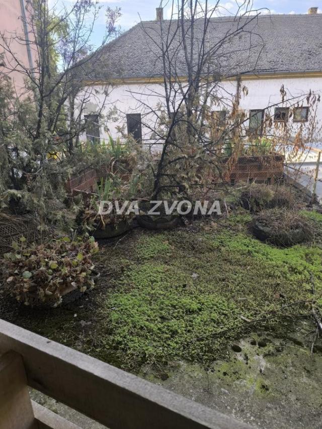 NOVIJA KUCA OD 300M2 NA PRODAJU POVOLJNO