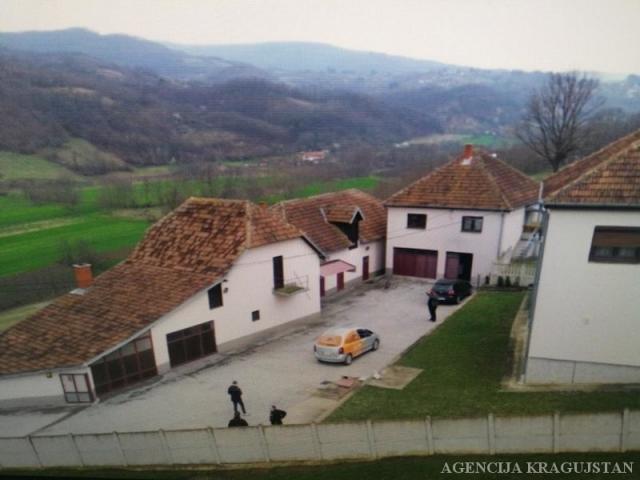 Prodaja, Kuća, 200. 00m2 , Kragujevac