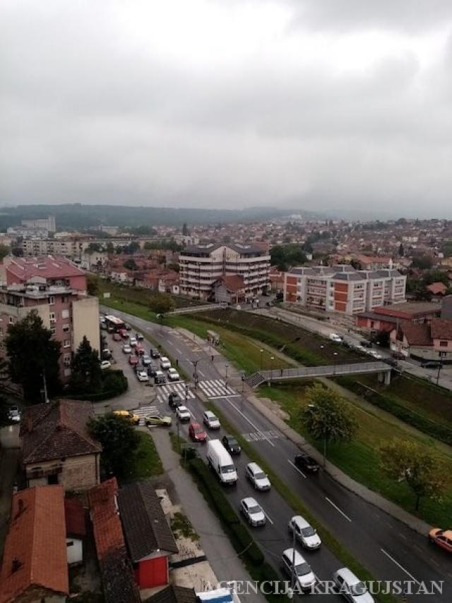 Izdavanje, Stan, 36. 00m2 , Centar