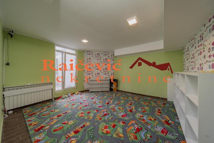 RAKOVICA KANAREVO BRDO 129m2 , 175000e