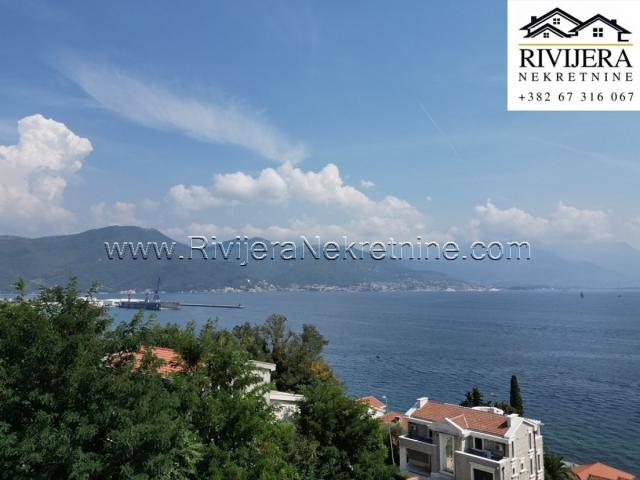 For sale family house with stunning sea view in Bijela Herceg Novi