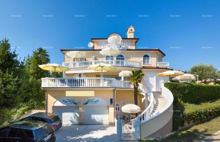 House House with apartments for sale, Premantura